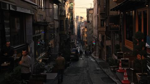 Istanbul’s forgotten neighbourhood finds a sense of community in Ramadan