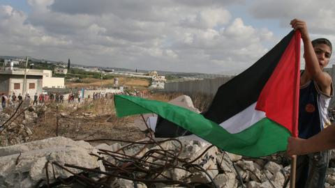 Palestinians mark 52nd year of Naksa Day amid Israeli occupation