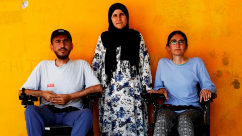 Syrian refugee family finally makes it to Germany, wheelchairs and all