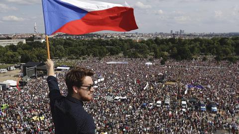 Massive crowd in Prague demand Czech PM Babis resign
