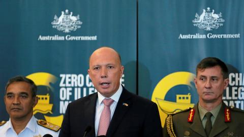 Australia proposes to ban militants' return for two years