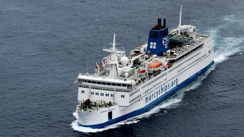 Mercy ships: Life with almost no access to modern medicine