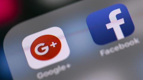 Australia considers more regulation of Google and Facebook