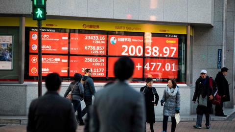 Asian shares rise on US plan to delay some China tariffs