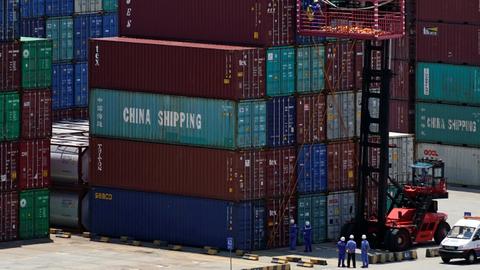 China announces tariff hike on $75 billion of US products