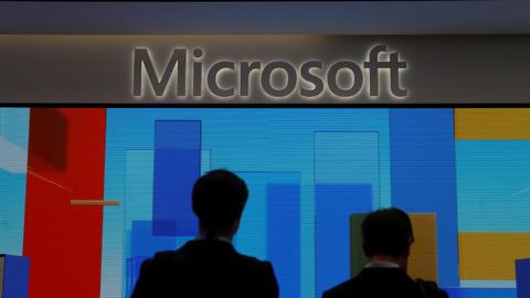 Pentagon hands Microsoft $10B 'war cloud' deal, snubs Amazon