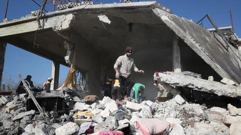 Air strikes kill 19 civilians in northwest Syria - monitor
