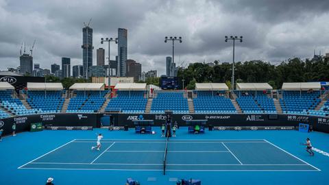 Clearer weather allows AusOpen qualifying to start on time