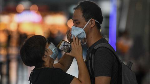 China admits 'shortcomings' in coronavirus response