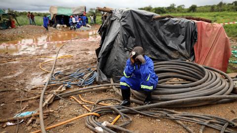 Two dead, 20 people trapped in Zimbabwe gold mine