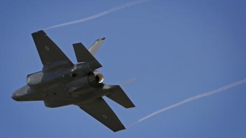 Australia suspends air strikes in Syria