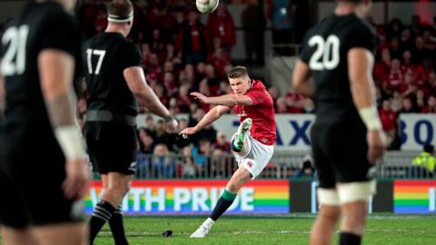 Farrell penalty helps Lions draw series against All Blacks