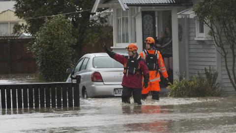 New Zealand braces itself for more flooding