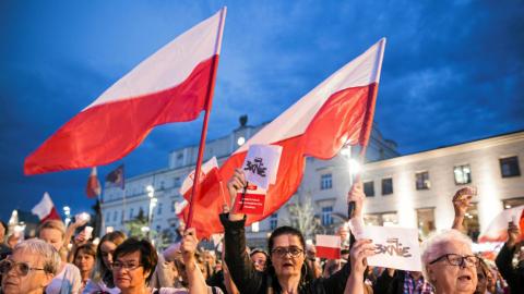 Polish president vetoes judiciary reform