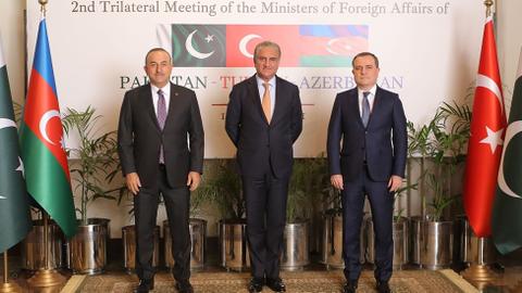 Το Αζερμπαϊτζάν καλεί το Πακιστάν και την Τουρκία να ανοικοδομήσουν το Καραμπάχ