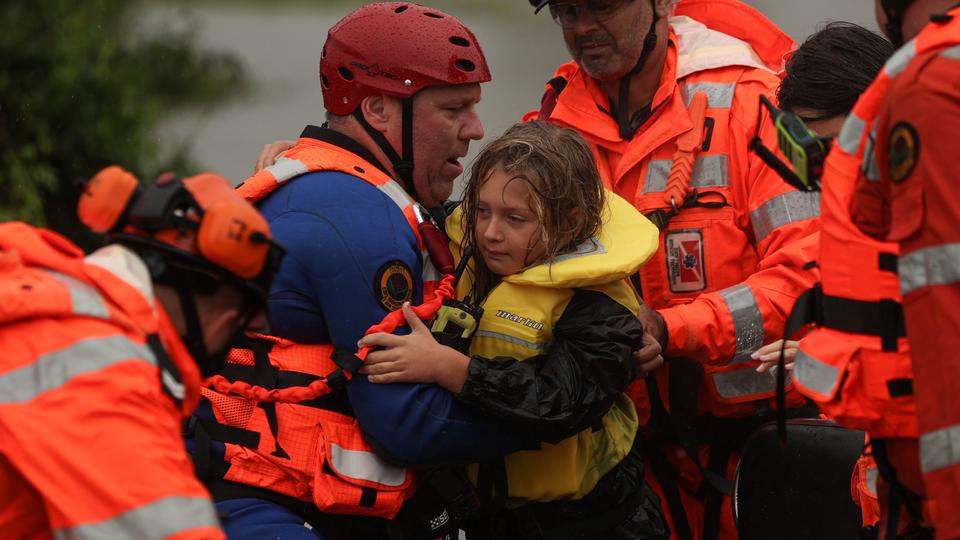 Centrum Lab Væk Rescue efforts continue in Australia after 'catastrophic' floods