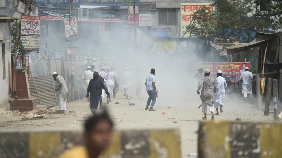 Fresh protests hit Bangladesh after Modi's visit