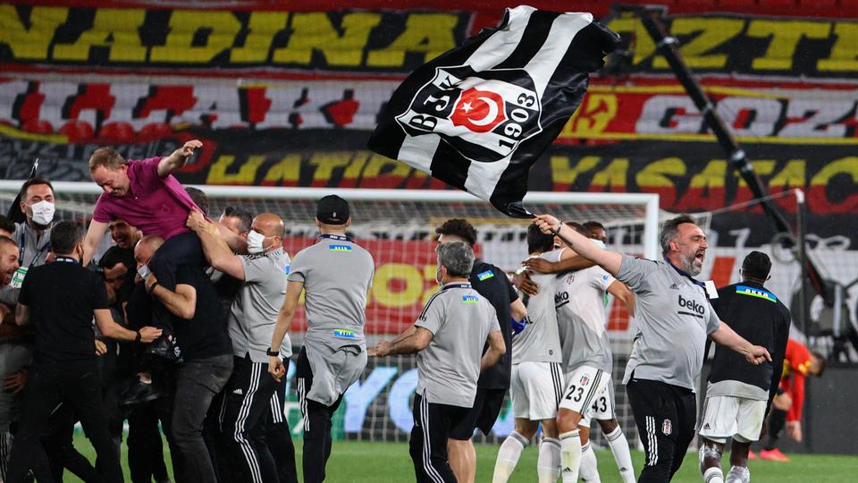 sløring kapsel justering Besiktas clinch Turkish Super Lig title for 16th time