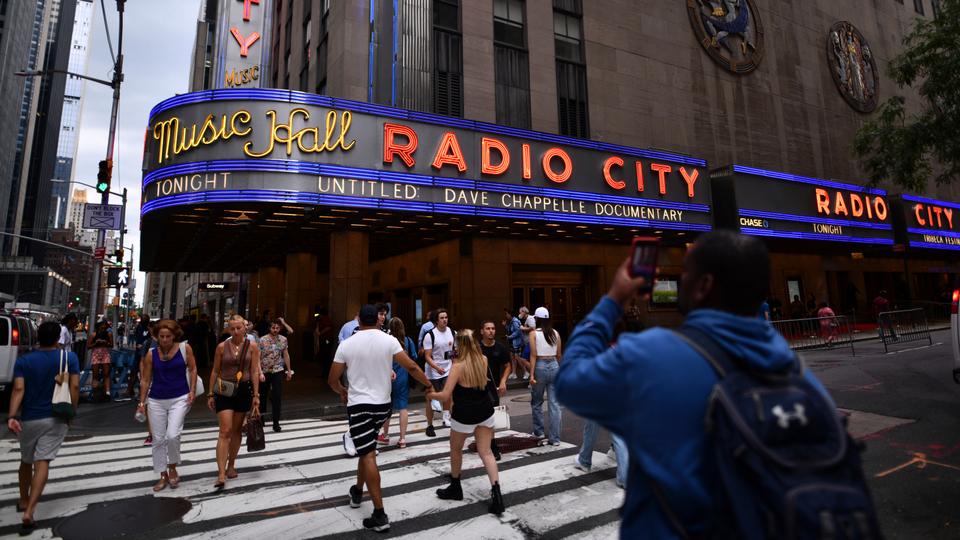 Radio City reopens to live audience with Dave Chappelle