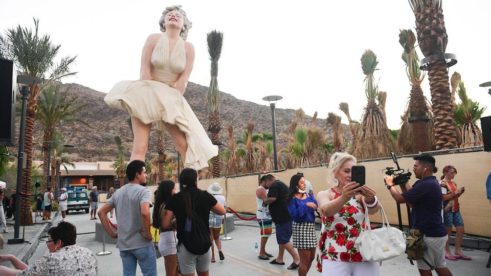 Marilyn Monroe statue returns to Palm Springs