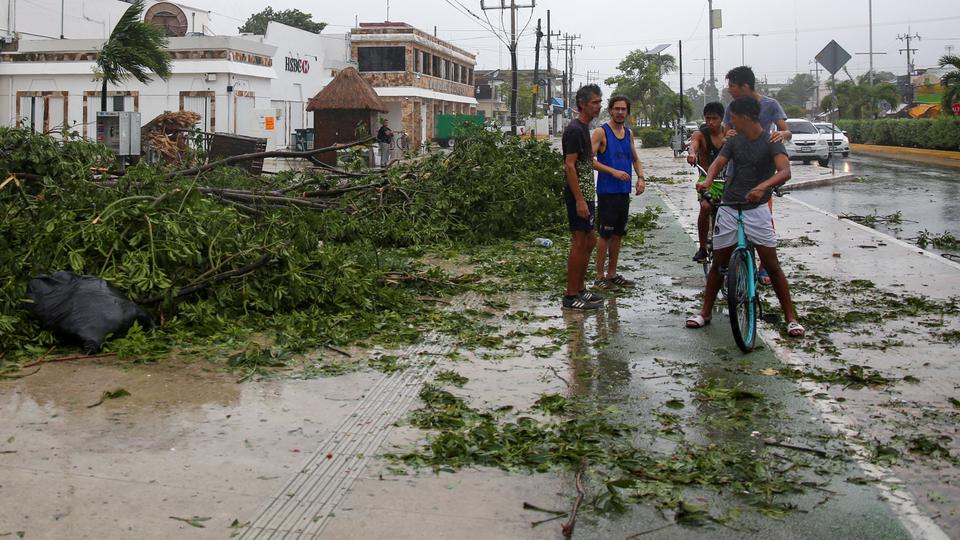 Hurricane Grace strikes Mexico's Mayan Riviera with heavy rains