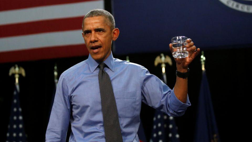 Obama Drinks Lead Poisoned Flint Water