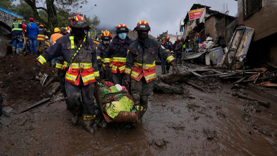 Neighbourhoods of La Gasca and La Comuna below the slopes of the Rucu Pichincha mountain were badly hit in the landslide.