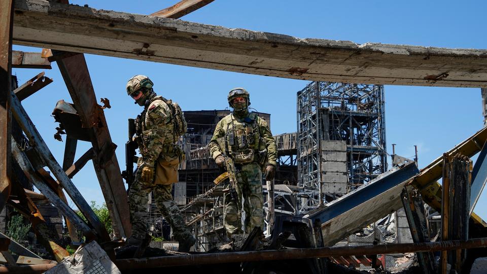 Ukrainian Brigadier General Oleksiy Hromov says Ukraine would send reinforcements to Pisky, a frontline town on the outskirts of the separatist-held city of Donetsk.