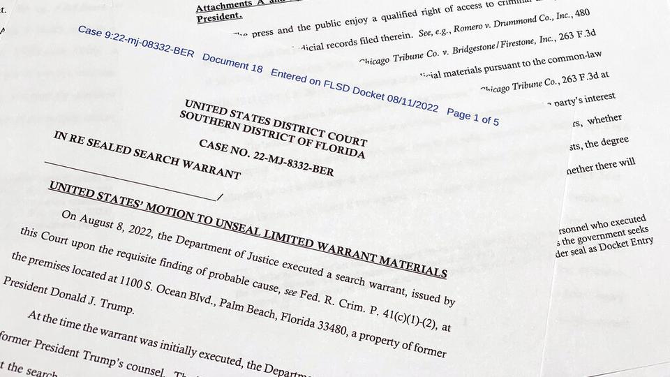 US Justice Department has asked a federal court to unseal the warrant the FBI used to search the Mar-a-Lago estate of Donald Trump.