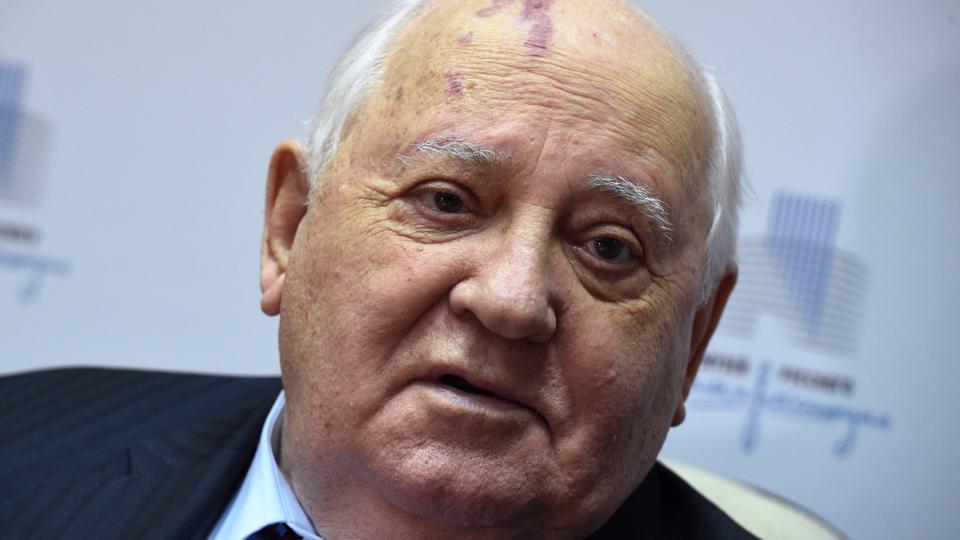 After visiting Gorbachev in hospital on June 30, liberal economist Ruslan Grinberg told the armed forces news outlet Zvezda: 