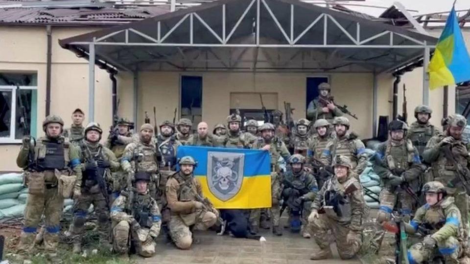 Ukrainian troops continued to pile pressure on the Russian forces, seeking to hold on to their sudden momentum that has produced major territorial gains.