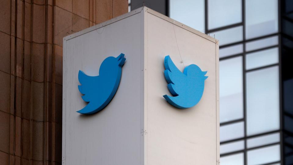 Investigative journalist Lee Fang said Twitter worked hand-in-hand with US Central Command to give the US military blue check verification status.