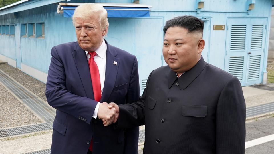 Trump Holds Historic Meeting With North Korea S Kim At Dmz