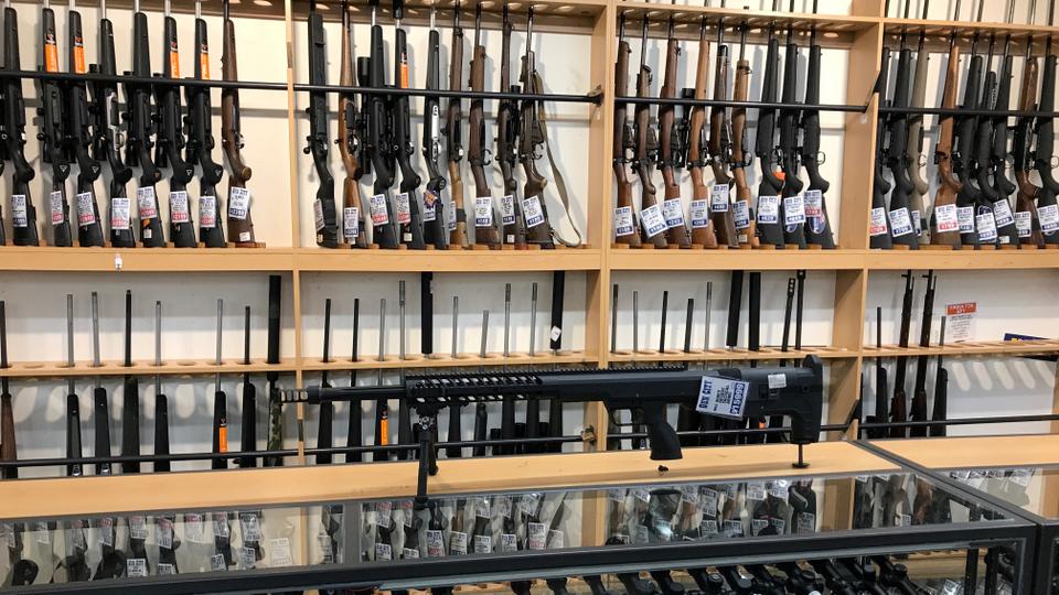 New Zealanders Hand Over Their Weapons In Exchange For Money
