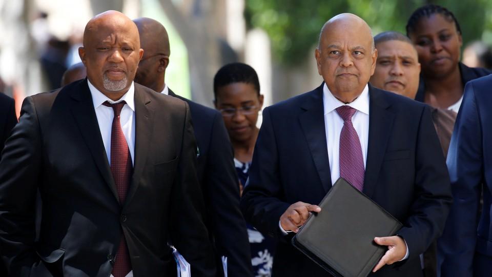 S Africa S Zuma Reshuffles Cabinet In Political Showdown