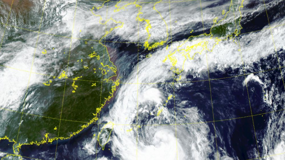 Powerful Typhoon Causes Damage In South Korea