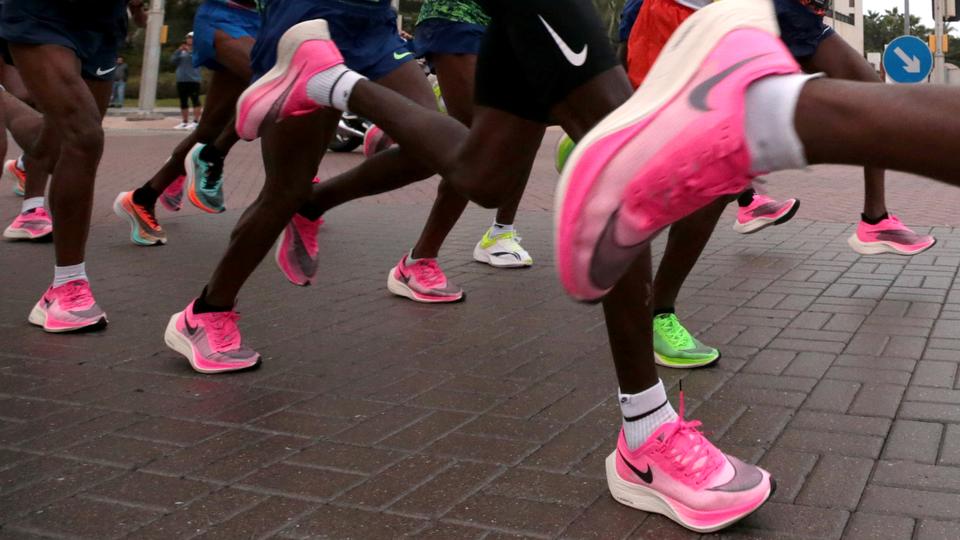 Clip mariposa camuflaje Despertar Nike shoe debate rages as runners weigh advantages at US Olympic trials