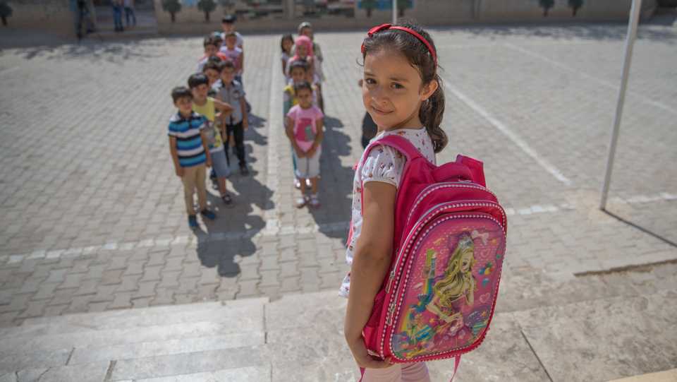 More than 18 million students in Turkey, including thousands of Syrians, attended their first day at school. 02 October, 2017. (AA)