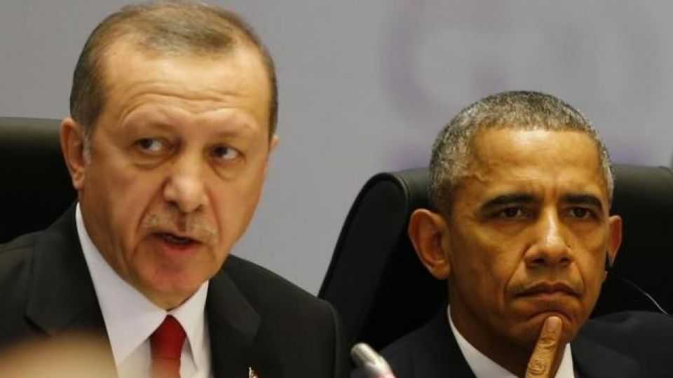 Turkey's President Tayyip Erdogan and US President Barack Obama attend a working session at the Group of 20 (G20) summit in Turkey, November 15, 2015.