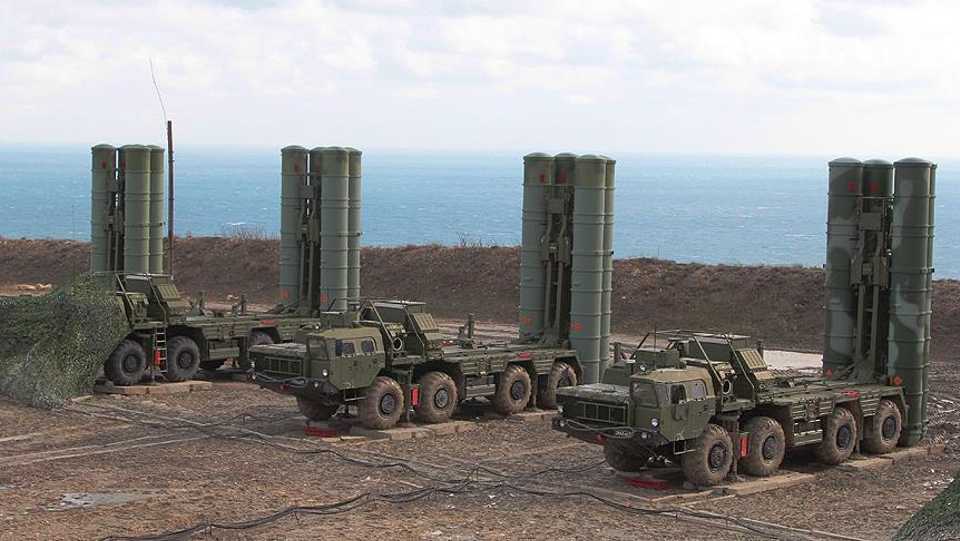 File photo showing S-400 missile defence system.