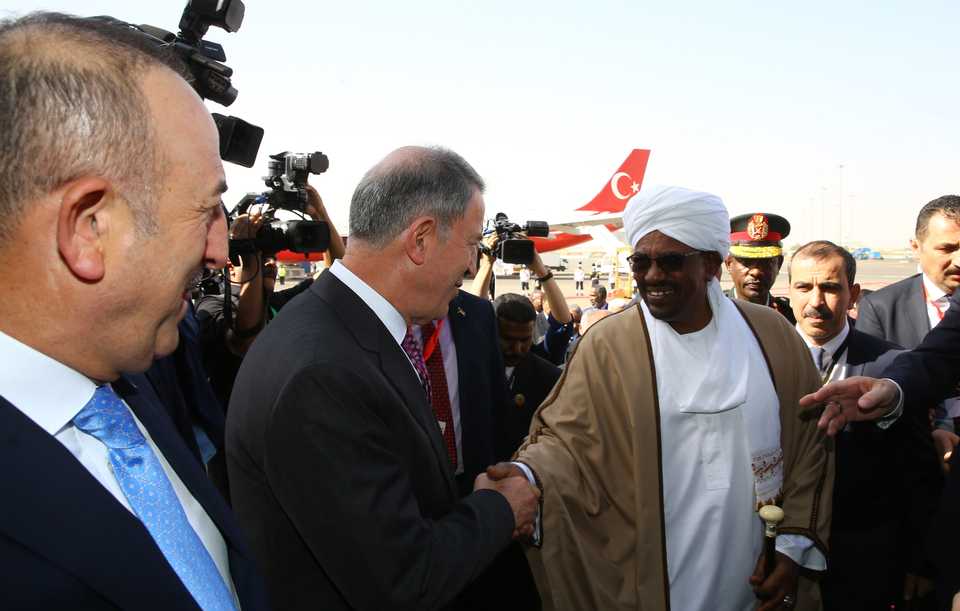 Some pro-government Egyptian media outraged by Turkey's Chief of Staff Hulusi Akar's (middle) visit to Sudan, described it as 