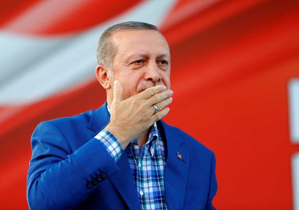 Turkey's President Tayyip Erdoğan greets people at the United Solidarity and Brotherhood rally in Gaziantep, Turkey, August 28, 2016.