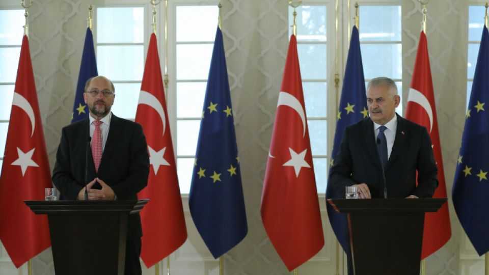 Turkey's Prime Minister Binali Yıldırım and European Parliament President Martin Schulz hold a joint press conference in Ankara on Sept. 1, 2016.
