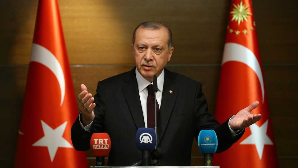 Turkish President Recep Tayyip Erdogan delivers a speech during his meeting with scholarship students in London, United Kingdom on May 14, 2018.