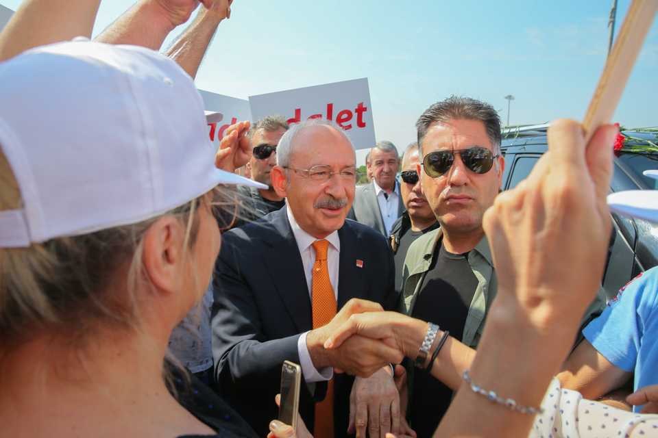 The CHP (Republican People's Party) leader Kemal Kilicdaroglu arrives in Izmir, Turkey, June 19, 2018.