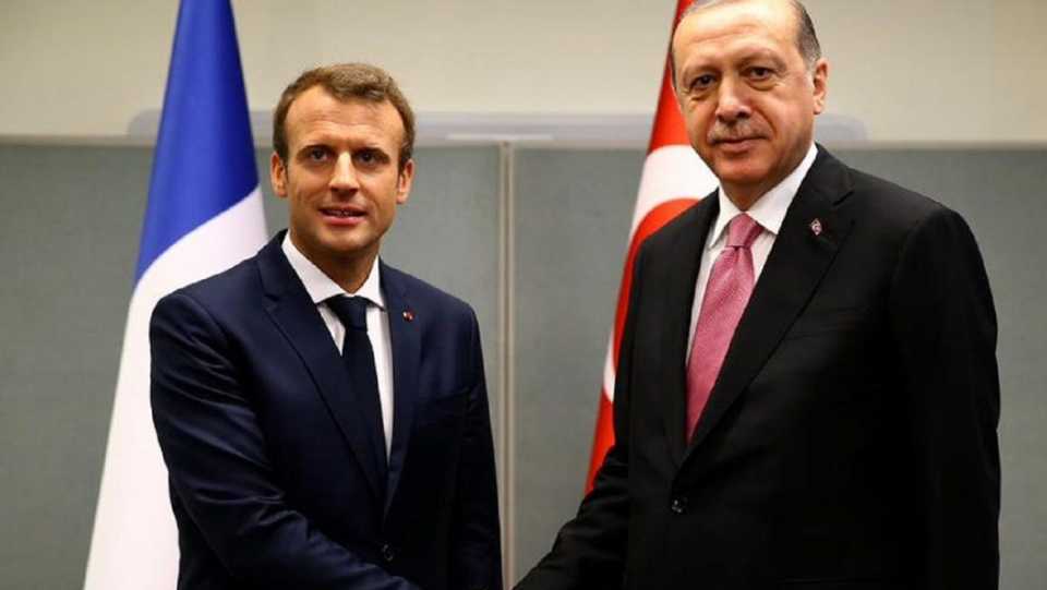 French President Emmanuel Macron (L) meets Turkish President Tayyip Erdogan (R) in New York, US on September 19, 2017.