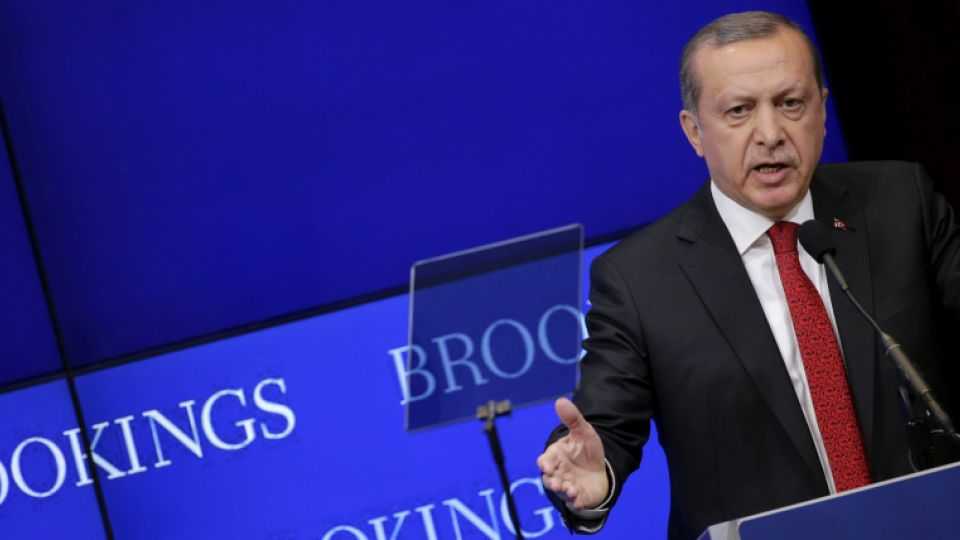 Turkish President Tayyip Erdogan speaks at the Brookings Institute in Washington March 31, 2016.
