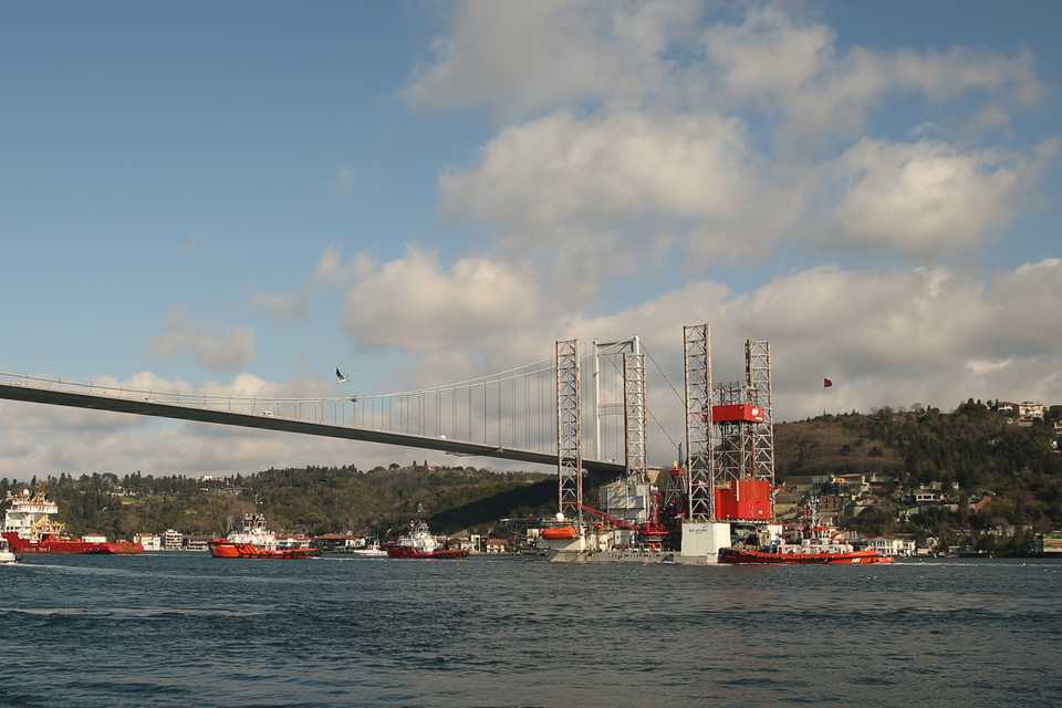 A 52-metre-long and 110-metre-high drilling platform passes through the Bosphorus in Istanbul, Turkey on February 5, 2018.