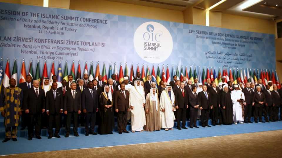 Leaders and representatives of the Organisation of Islamic Cooperation (OIC) member states pose for a group photo during the Istanbul Summit in Istanbul, Turkey on April 14, 2016. 