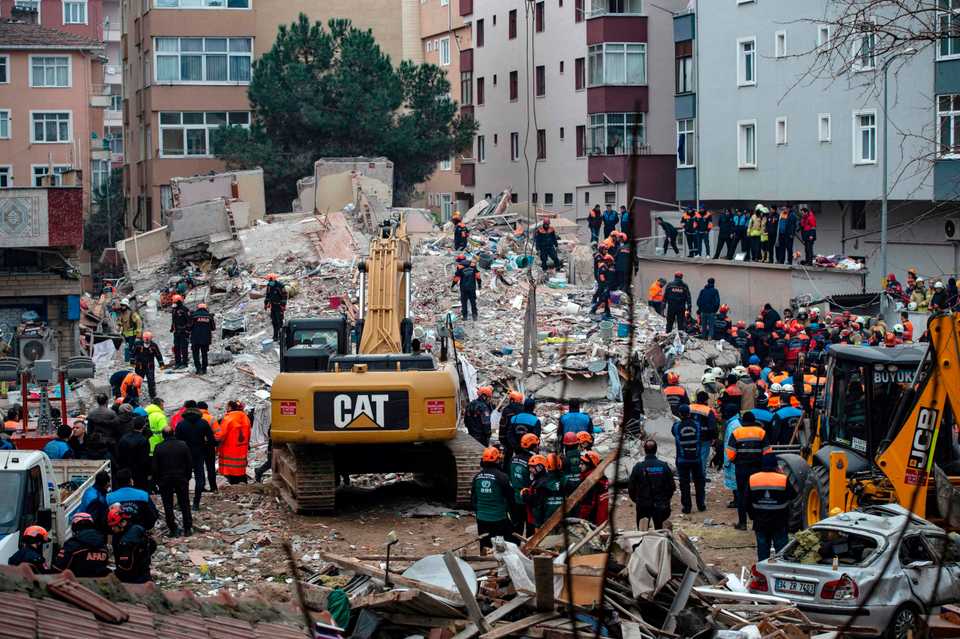 Rescuers work at the site of a collapsed building in Kartal district of Istanbul, Turkey. February 7, 2019.